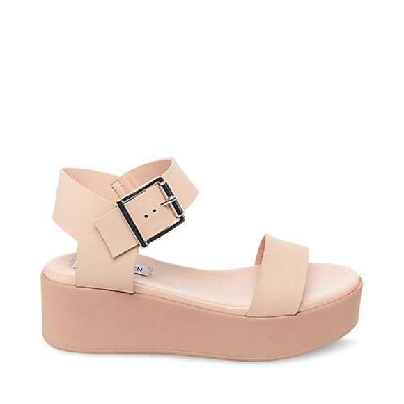Steve Madden Shoes - 🆕 STEVE MADDEN Platform Sandals